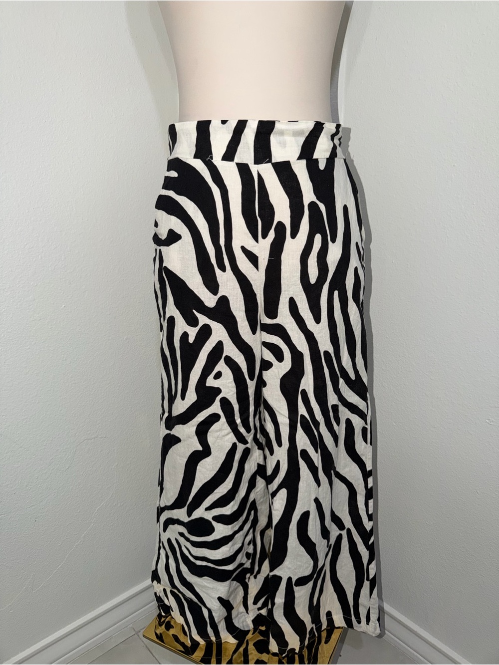 Black & White Zebra Print Wide Leg Pant